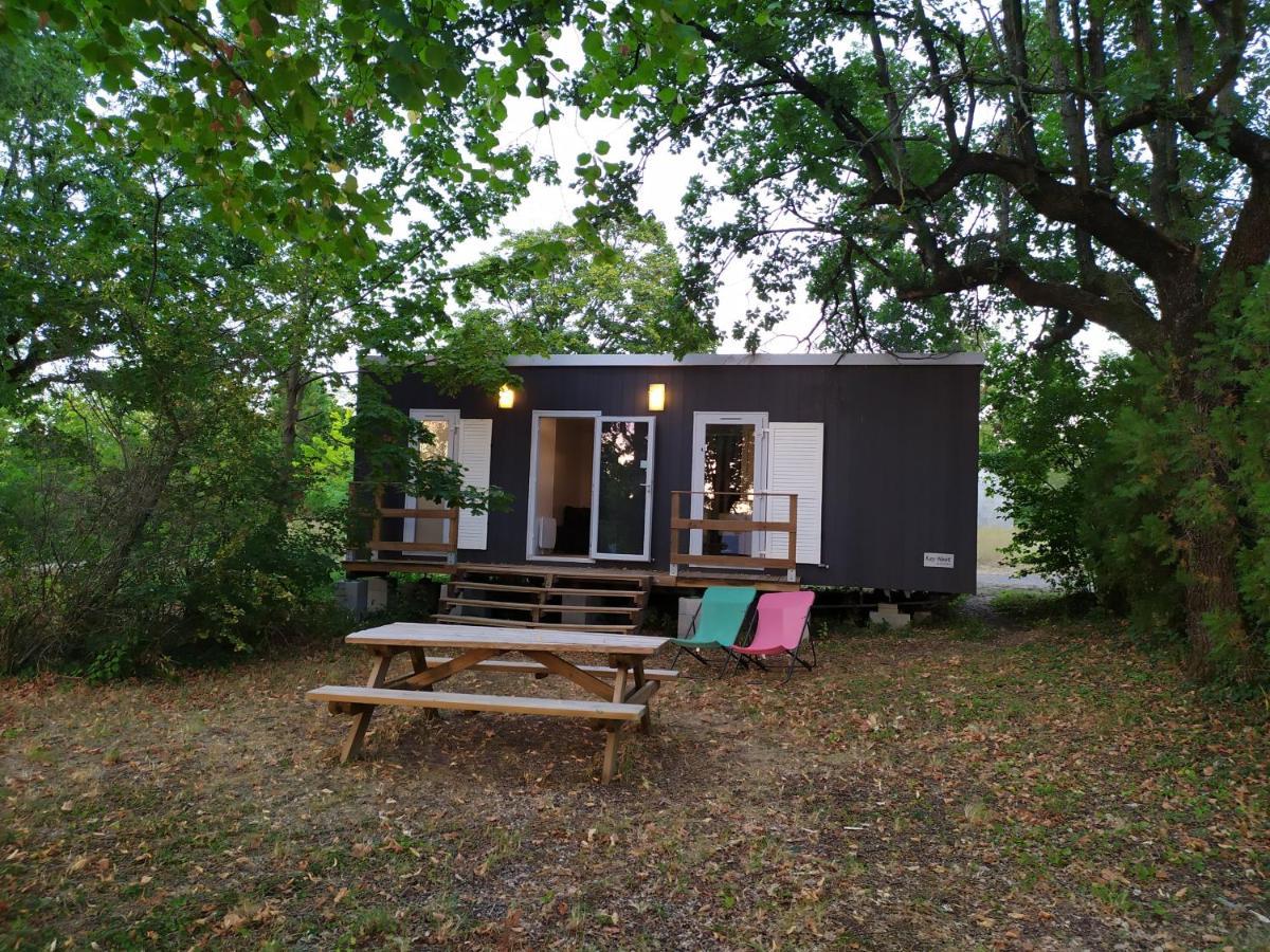 Camping Domaine De Senaud Albon Exteriör bild