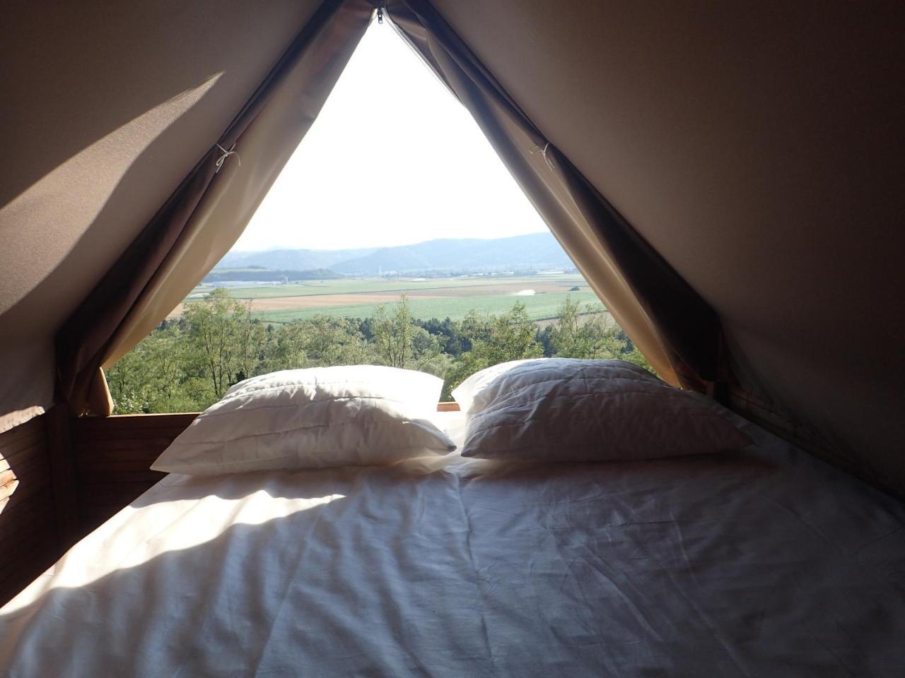Camping Domaine De Senaud Albon Exteriör bild